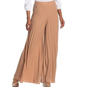 Mustard Seed Wide Leg Accordian Pleated Pants